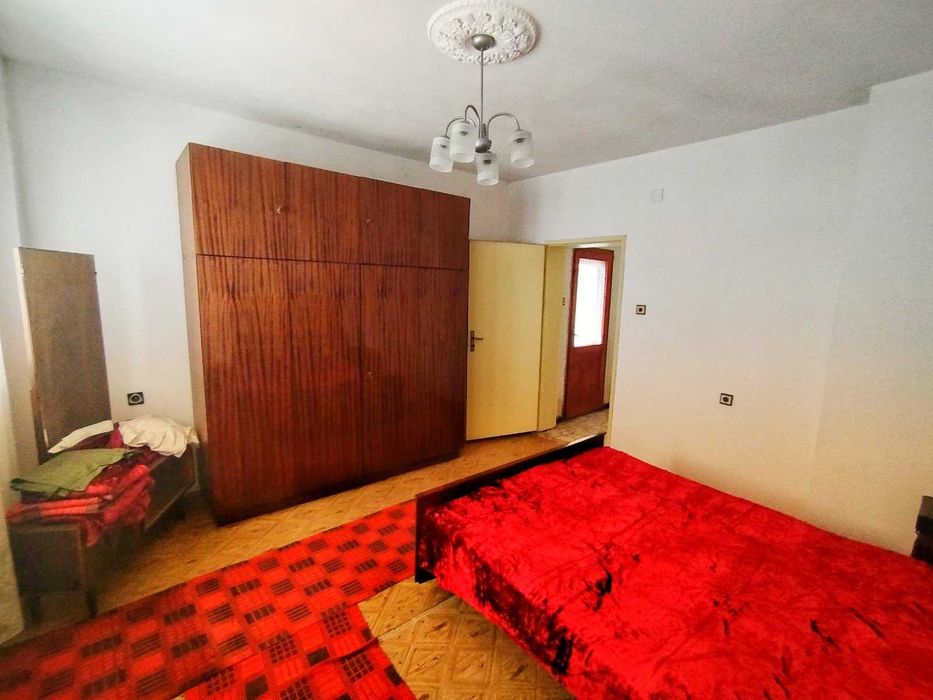 Имот Корект продава Къща с. Конуш. Обл. Пловдив