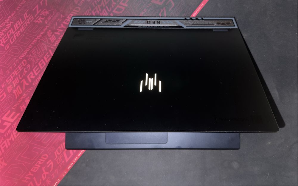 Геймърски лаптоп Acer predator Helios neo 16 RTX 4070(8gb) I7-14700HX