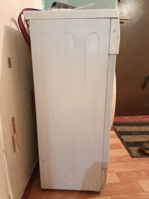 Продам стиральную машинку