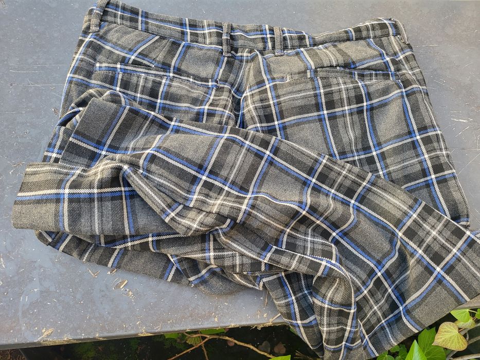 Pantaloni Pull&Bear carouri mărime M 32 ca noi