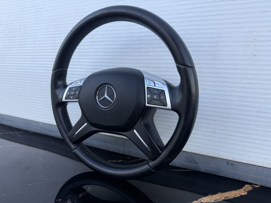 Оригинален волан за Мерцедес Mercedes-Benz