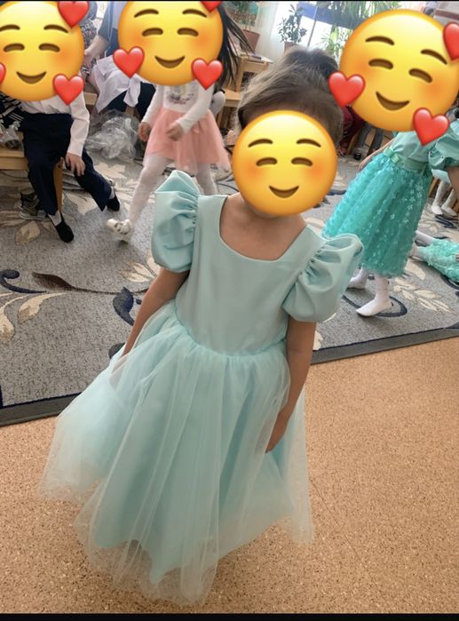 Платье нарядное 5-7 лет.