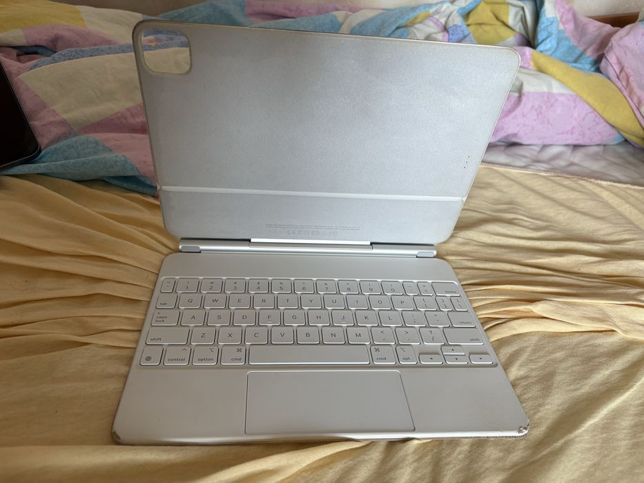 Ipad Air 4 + Magic Keyboard + Apple Pencil