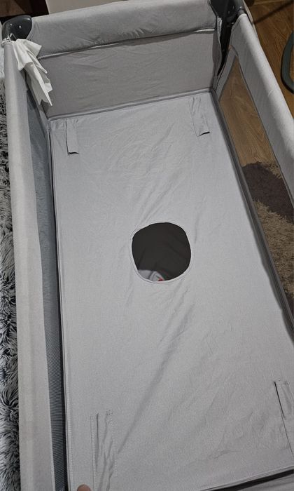 Vând pătuț de bebe