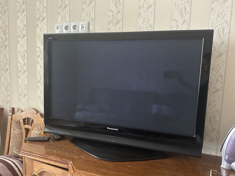 продам телевизор Panasonic