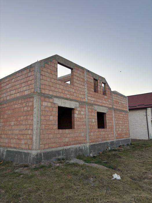 Vand casa la rosu cartier Podirei,Beclean,Bistrita-Nasaud