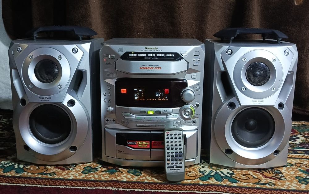 Музыкальный центр модель.Panasonik.