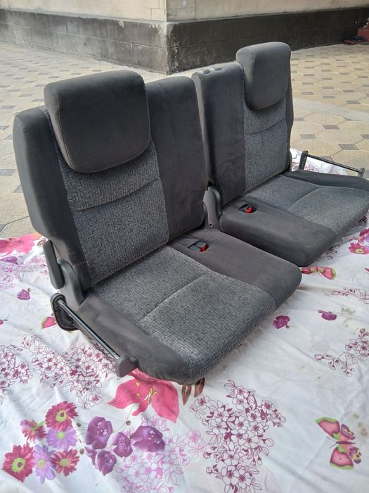 Третий ряд сидений прадо