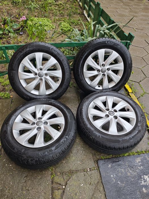 Джанти 15ки 4х100 с летни гуми Barum 185/65/15