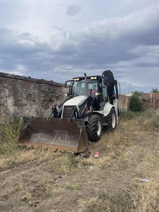 Buldoexcavator/MiniExcavatorDE INCHIRIAT