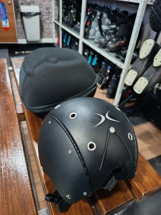 Каска за ски с куфърче