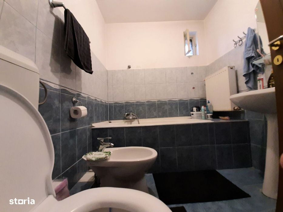 Vand apartament 3 camere, decomandate, Micro 17, Satu Mare
