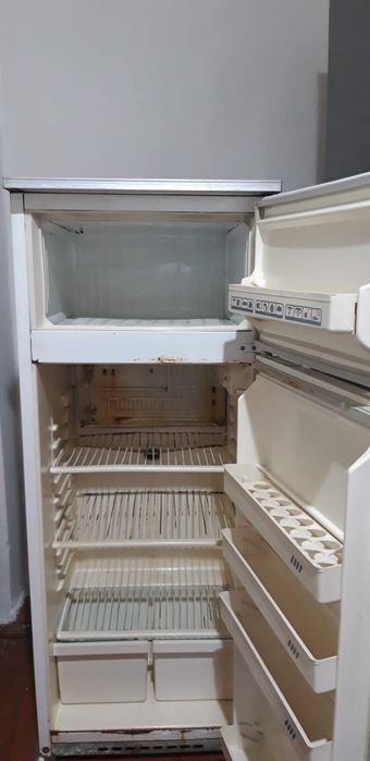 Холодильник Çinar