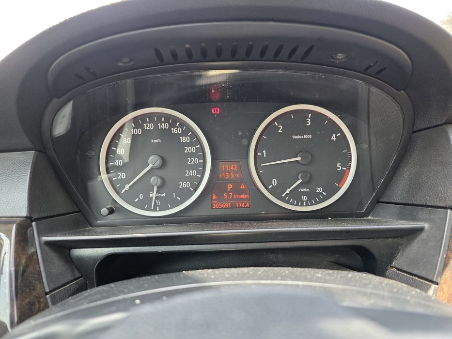 Vând sau schimb BMW e60