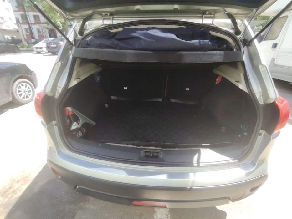 Unic proprietar in RO:0741706441