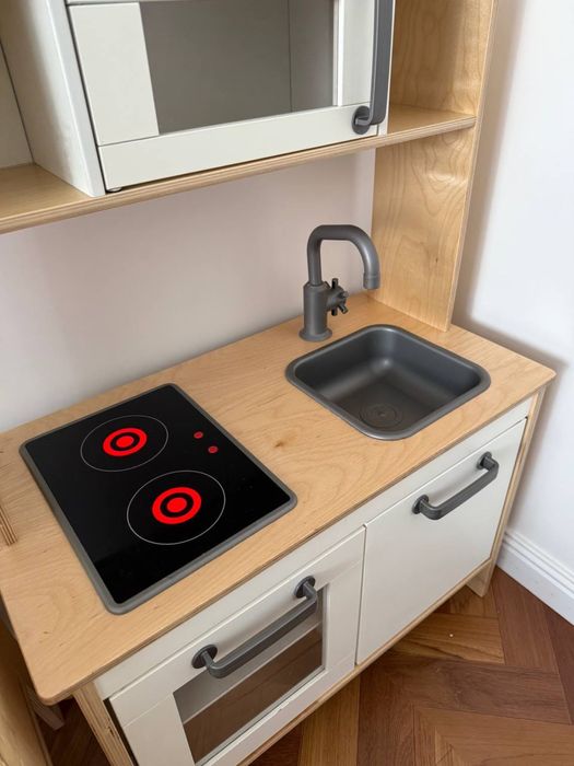 Детская кухня в отличном состоянии