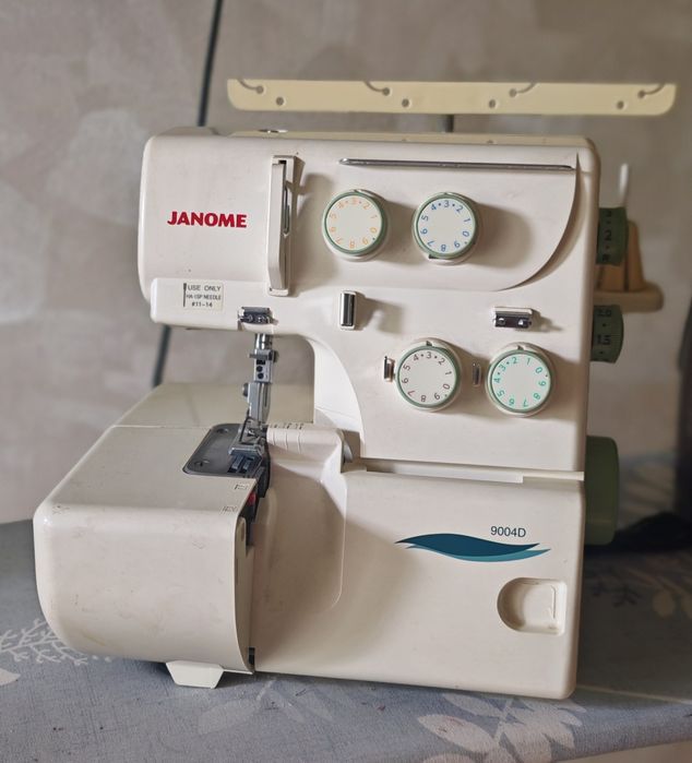 Оверлок janome 9004d