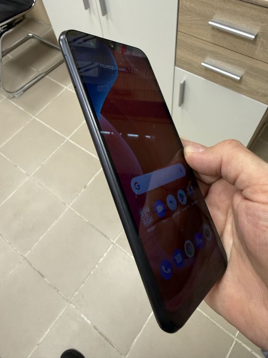 Realme C21 3/32gb - отличен