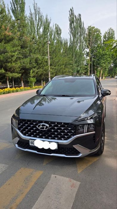 Hyundai Santafe
2022 йил 2023 йил салондан олинган. Пробег 145 000,  2
