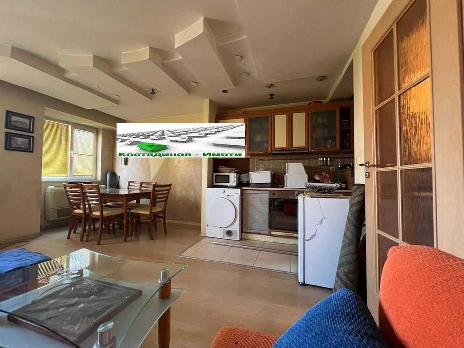 Тристаен апартамент в гр.Пловдив - Център!