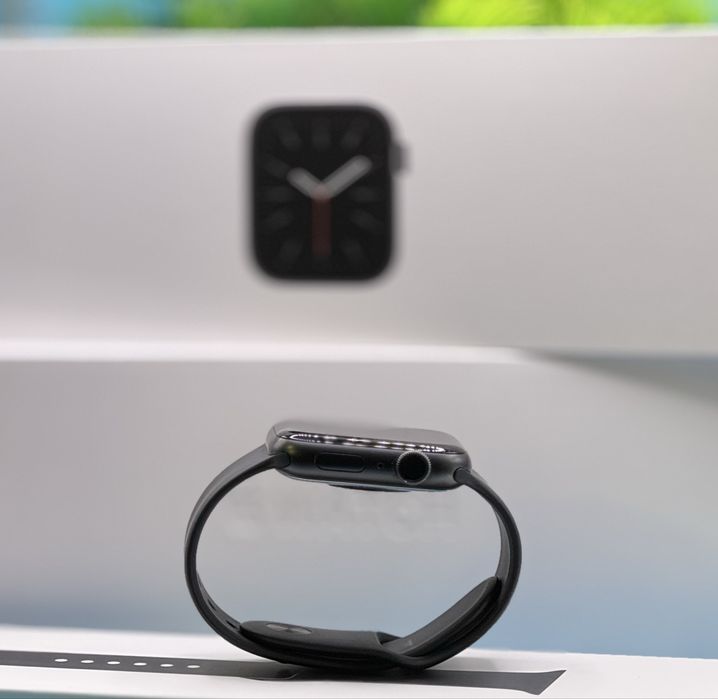 Apple Watch 6, GPS, Корпус Space Gray Aluminium 44mm