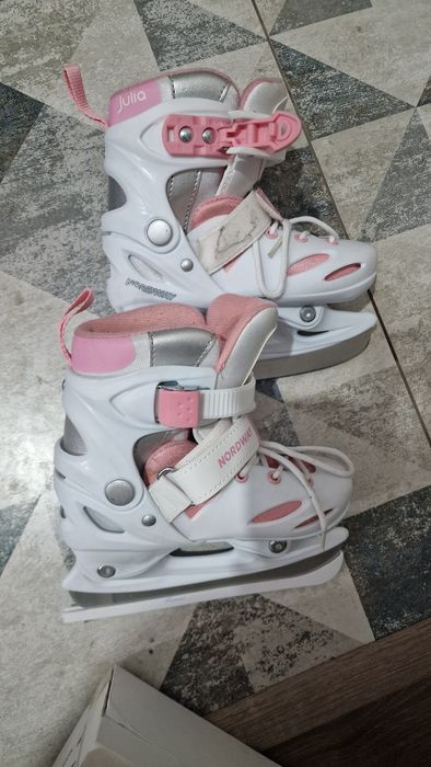 Коньки детские продам