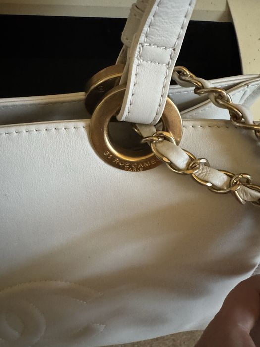 Geanta Chanel din piele !