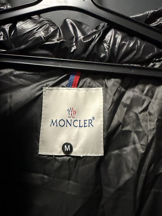 Moncler грейка с качулка