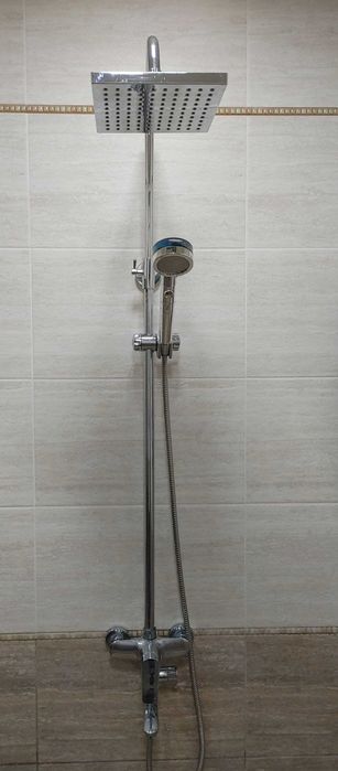 Продам смеситель с тропическим дождем