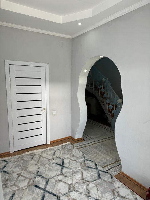 Продам двух этажный коттедж