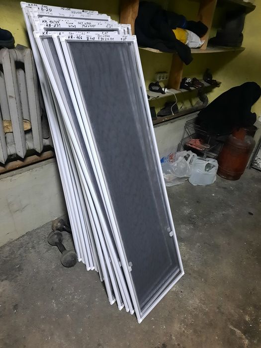 Москитные сетки оконный