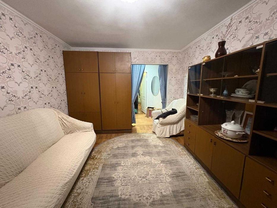 продам 3 ком квартиру район Черемушек
