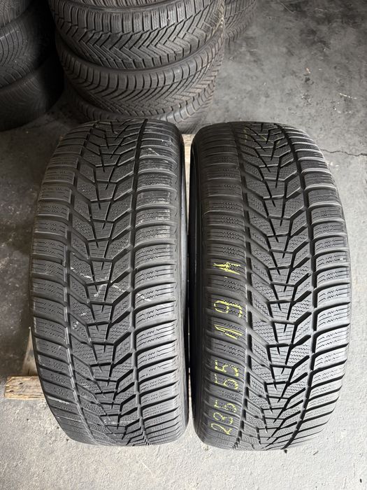 2 anvelope iarna 235/55/19 , Hankook , 6 mm !