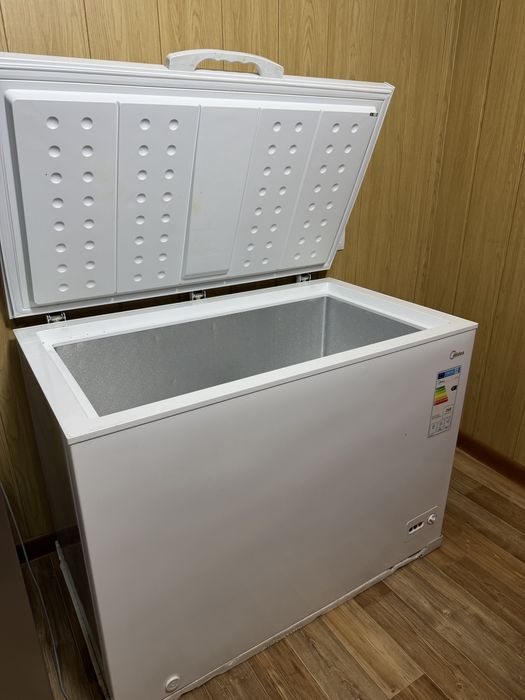 Продам морозильник