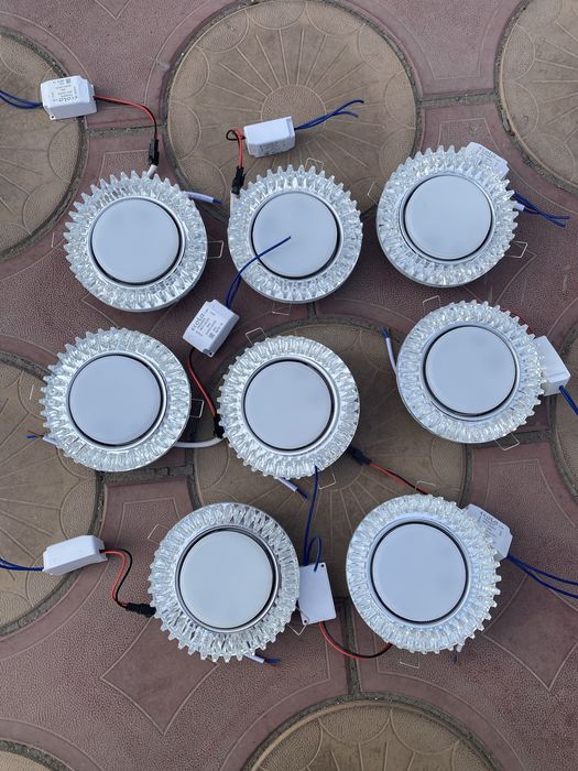 Продам сафиты с лампочками