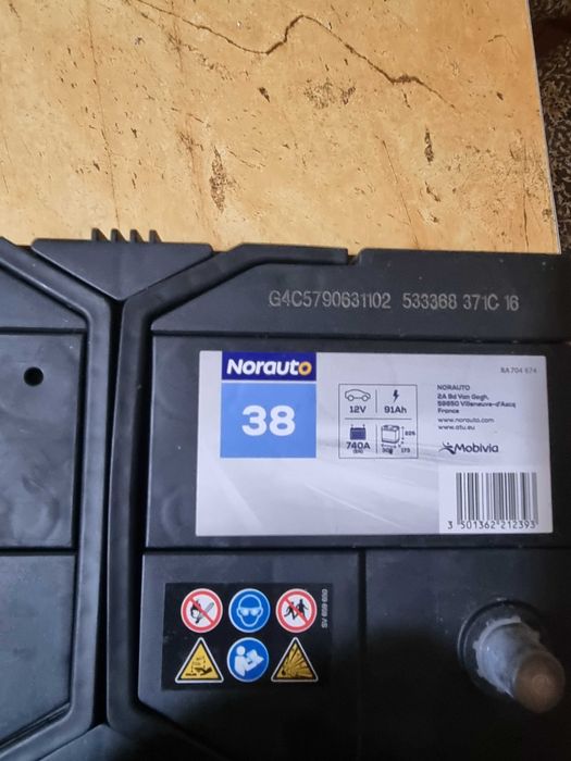 Acumulator auto  12 v