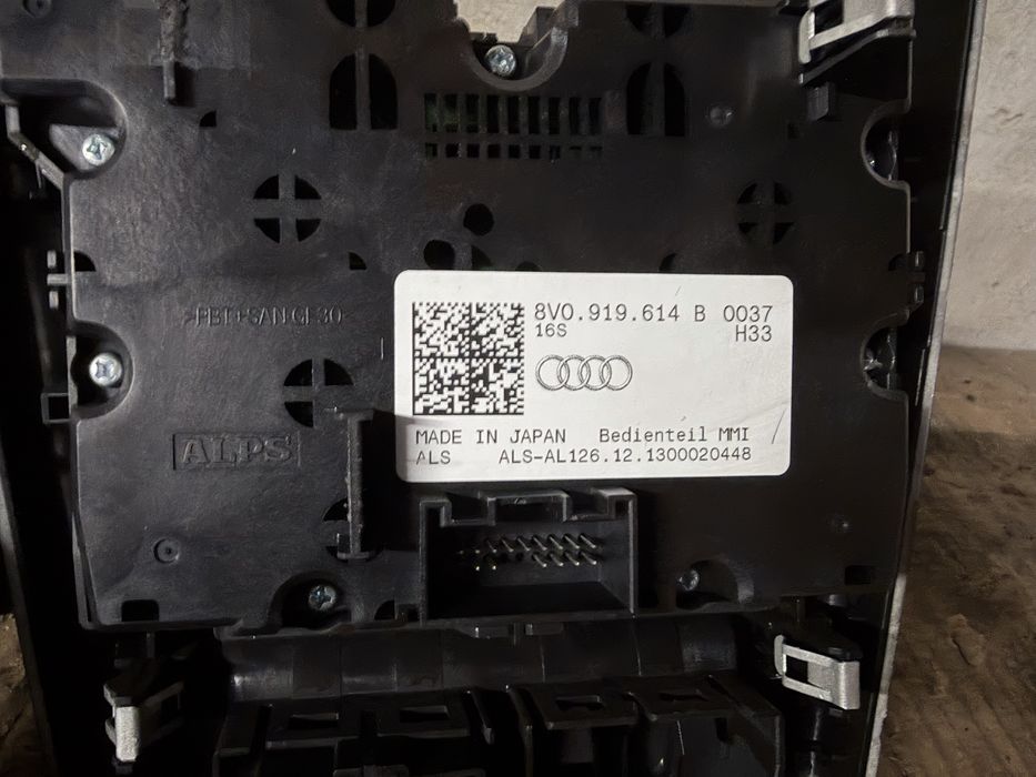 Централна конзола ауди а3 8в / audi a3 8v