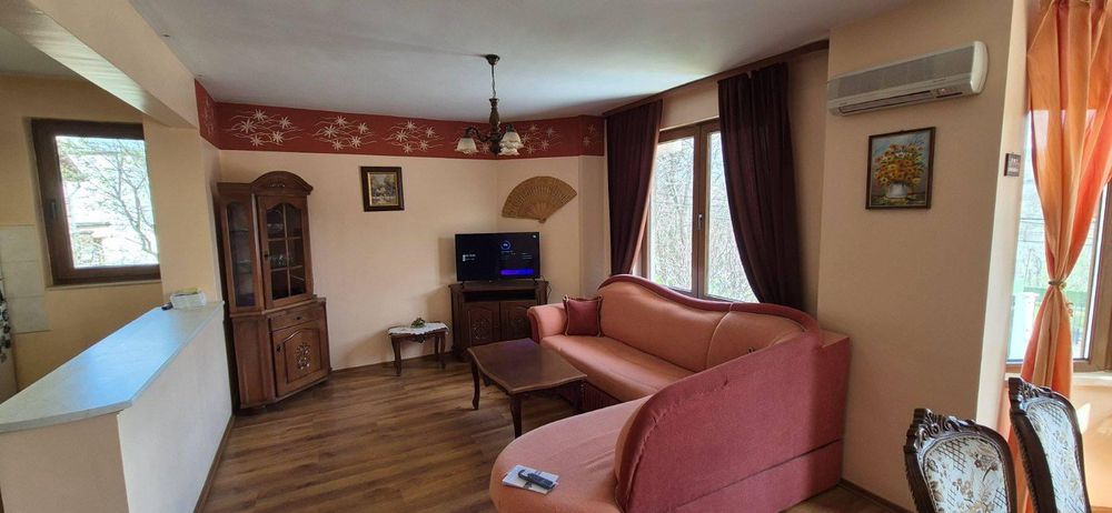 Дава се под наем Двустаен апартамент в Банкя - 50 кв.м за 600 € - Снимка #1