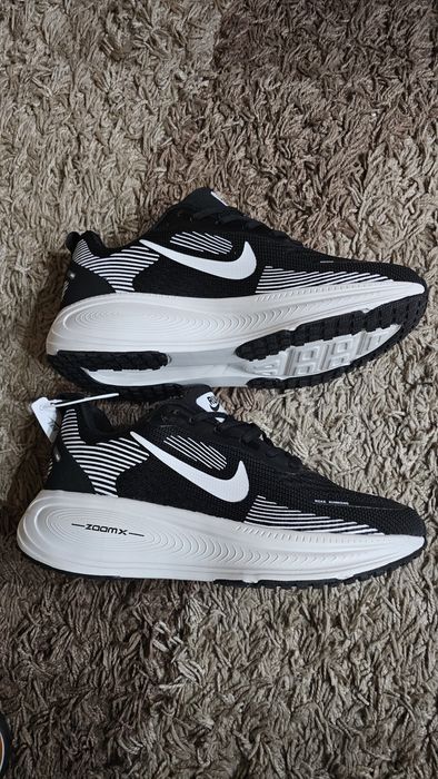 Кроссовки беговые Nike