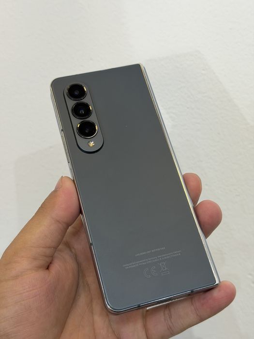 Продам Samsung z fold 4 256gb