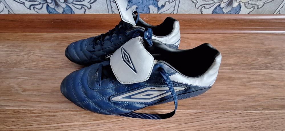 Кроссовки мужские