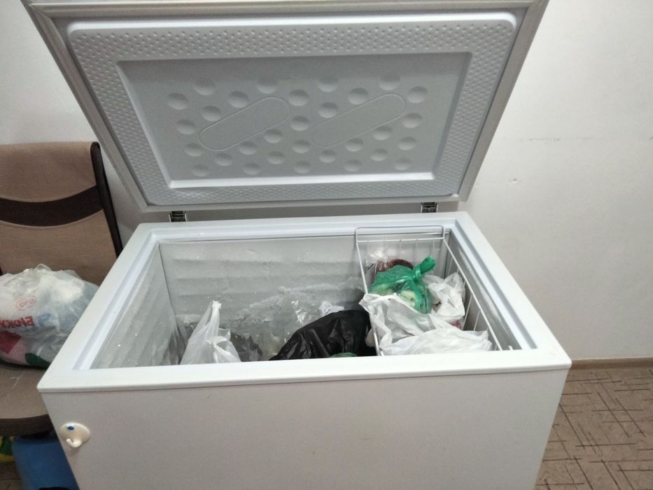Продам морозильник