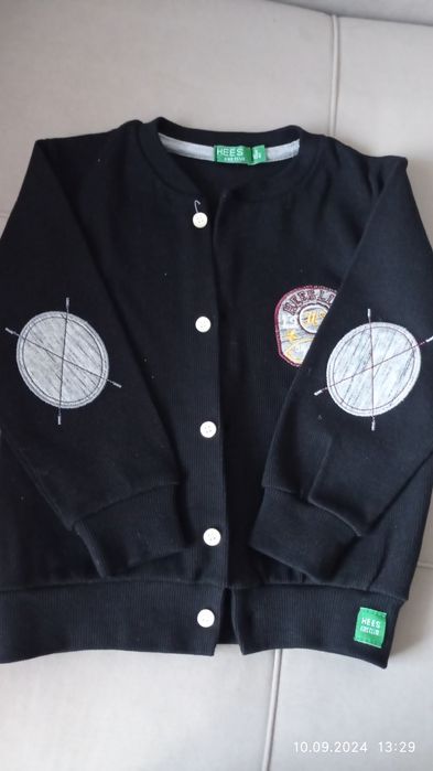 Продам новую кофточку 2500