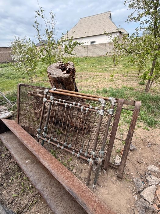 Продам Сетечный Кровать