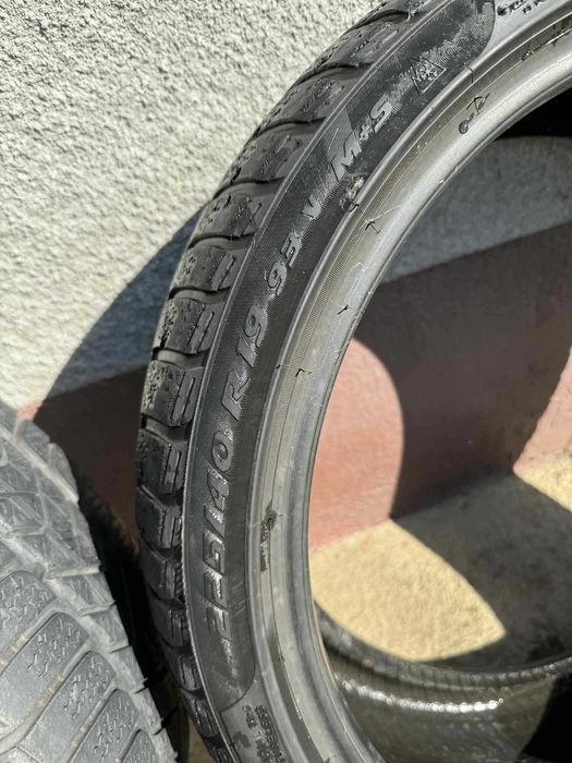 Cauciucuri R19 Pirelli