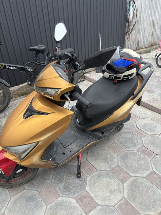 Мопед ми 8 про срочно продам