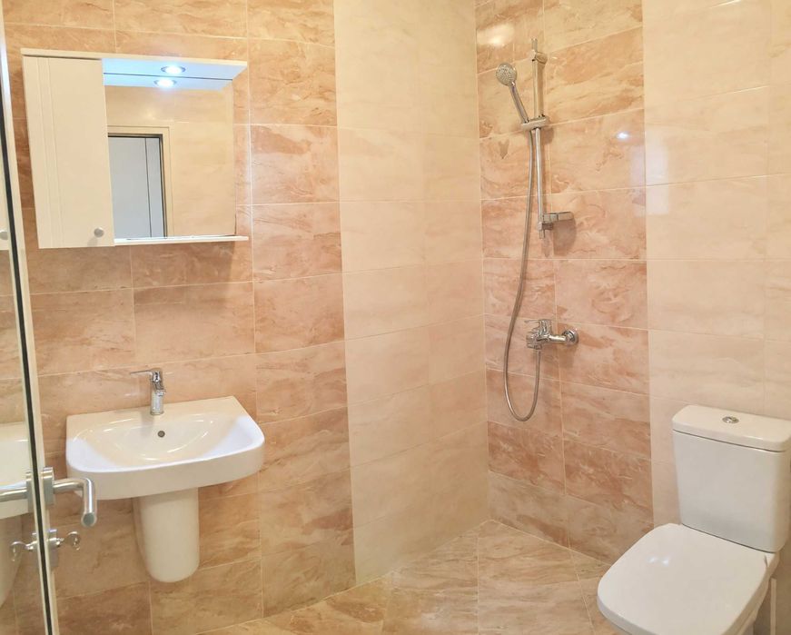 Дава се под наем Двустаен апартамент в София, Обеля 2 - 74 кв.м за 640 € - Снимка #3