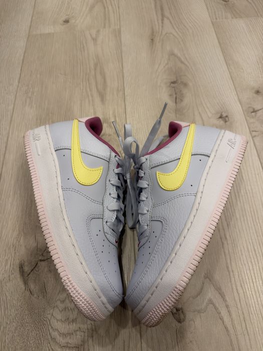 Nike Air Force 1 Cosmic Fuchsia