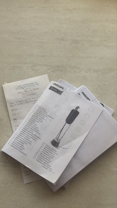 Aparat de calcat vertical Philips cu abur