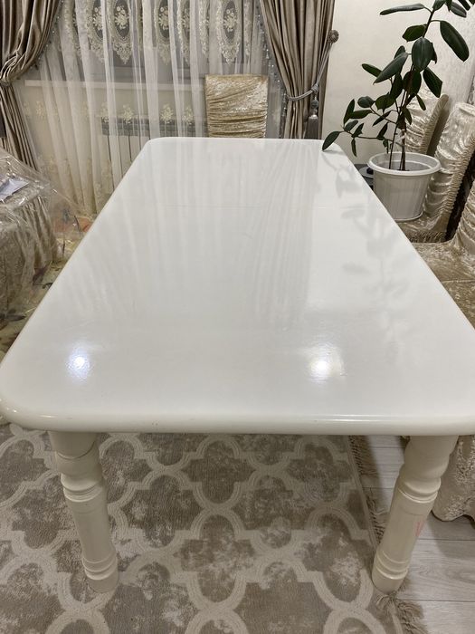 Гостевой стол